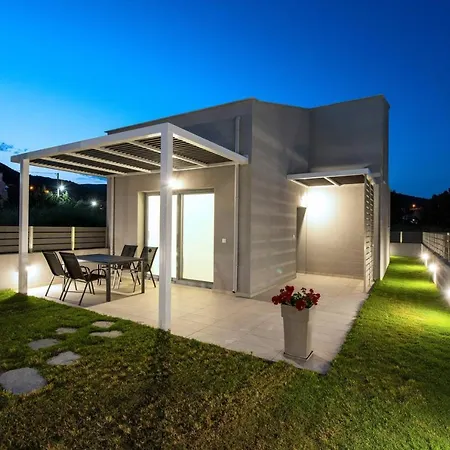 Ag Luxury Villas, Iraklitsa Nea Iraklitsa
