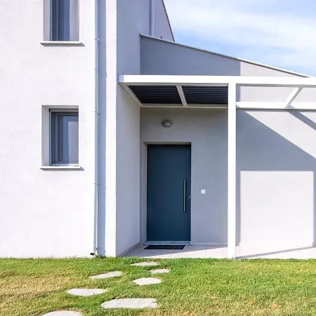 Ag Luxury Villas, Iraklitsa Nea Iraklitsa