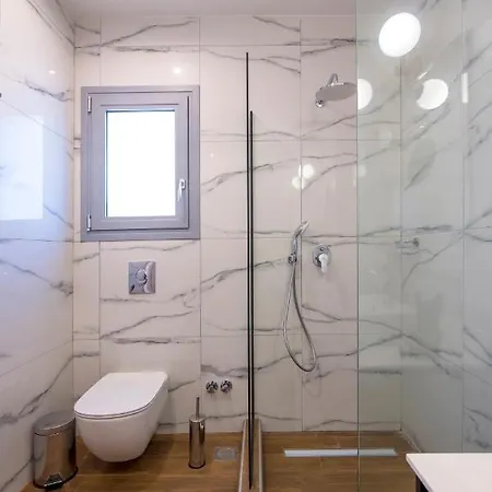 Ag Luxury Villas, Iraklitsa * Nea Iraklitsa
