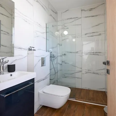 Ag Luxury Villas, Iraklitsa Vilă