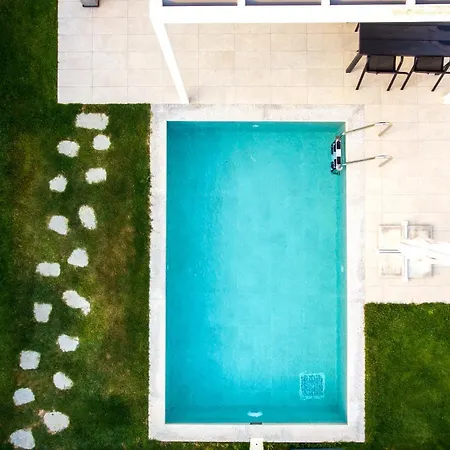 Ag Luxury Villas, Iraklitsa
