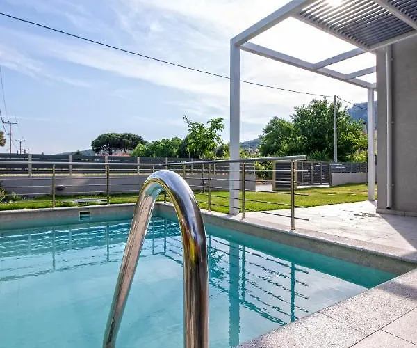 Ag Luxury Villas, Iraklitsa 别墅 Nea Iraklitsa