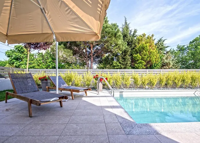Ag Luxury Villas, Iraklitsa * Nea Iraklitsa